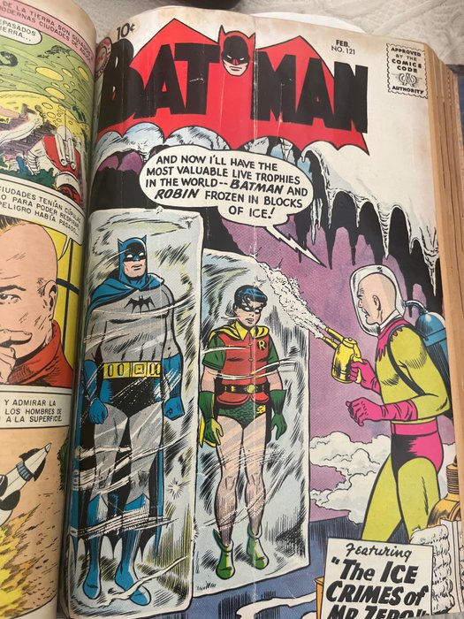 Batman, Batman & Robin, Detective Comics 28 original comics bounded incl. Batman 121 - 1 Comic - 1957/1959
