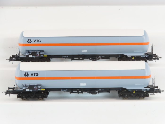 Roco H0 - 66001 - Conjunto de vagones de tren de mercancías a escala (1) - 2 vagones cisterna tipo Zagkks de 'VTG' - NS