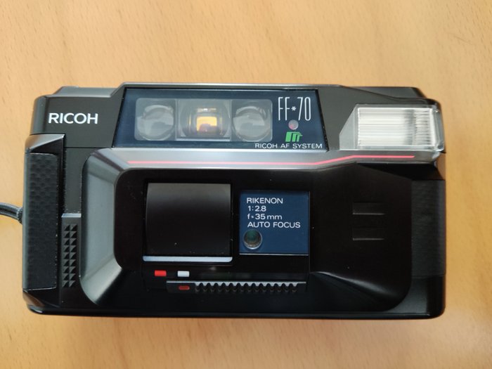 Ricoh FF70 Φωτογραφική μηχανή με σκόπευτρο αυτόματης εστίασης