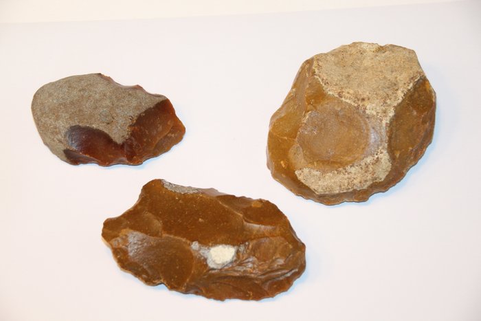 Neolitico Pietra Focaia raschietti, altro... - 98 mm  (Senza Prezzo di Riserva)