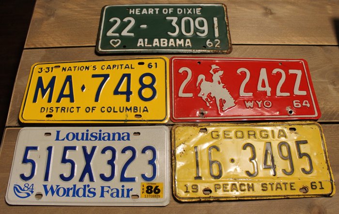 Nummernschild (5) - License plates - Bijzondere zeldzame set originele nummerplaten uit de USA - 5 verschillende staten, uit de jaren 60 - 1960-1970