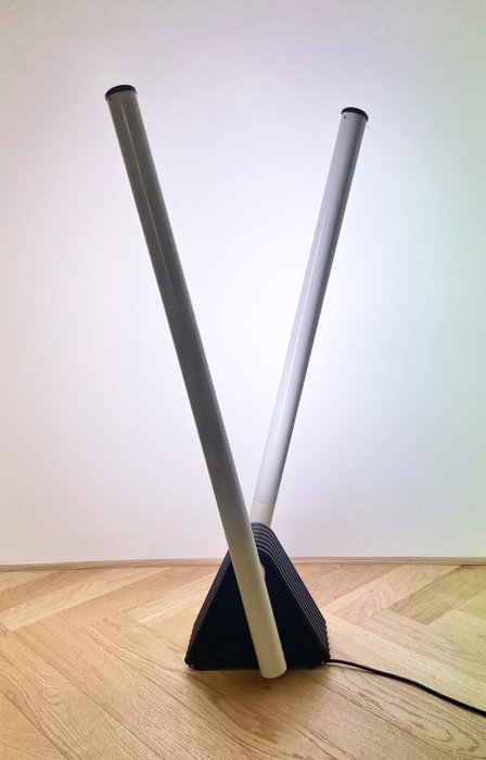 Luci - Rodolfo Bonetto - 檯燈 - 流感系統 - 漆包金屬