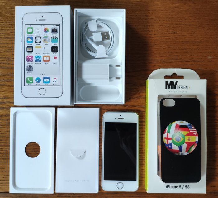 Apple iPhone 5S - 移动电话 (1) - 带原装盒