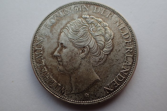 荷蘭. Wilhelmina (1890-1948). 2 1/2 Gulden 1932 GROFHAAR  (沒有保留價)