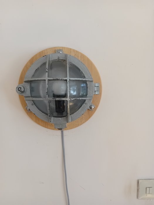 KANDAN - Lampă - bol de sticlă din fontă Componente electrice