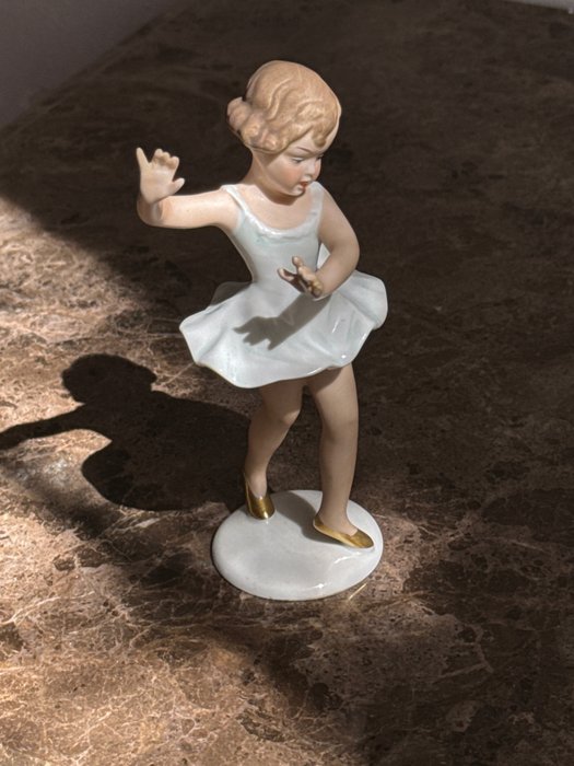 Wallendorf - Figurine - Little ballerina - Porzellan