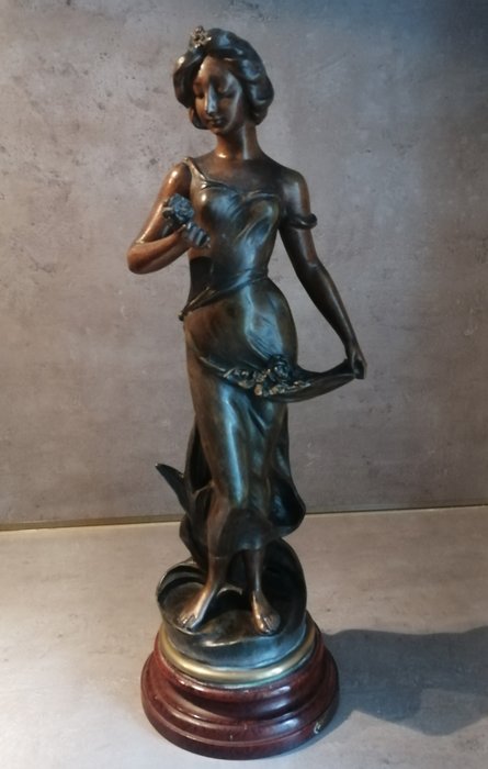 Aristide de Ranieri (1865 - 1929) - Rzeźba, Marguerite - 65 cm - Cynk w bloczkach