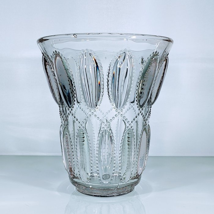 Val Saint Lambert Charles Graffart, René Delvenne - Vase -  Luxval - Art Deco vase 'Ephémère'  - Glass