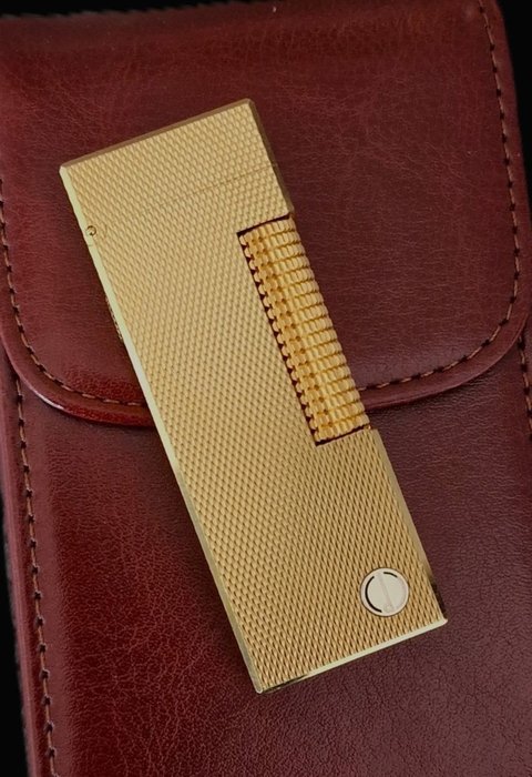 Dunhill (Novo) - Pocket lighter - Gold-plated -  (2)