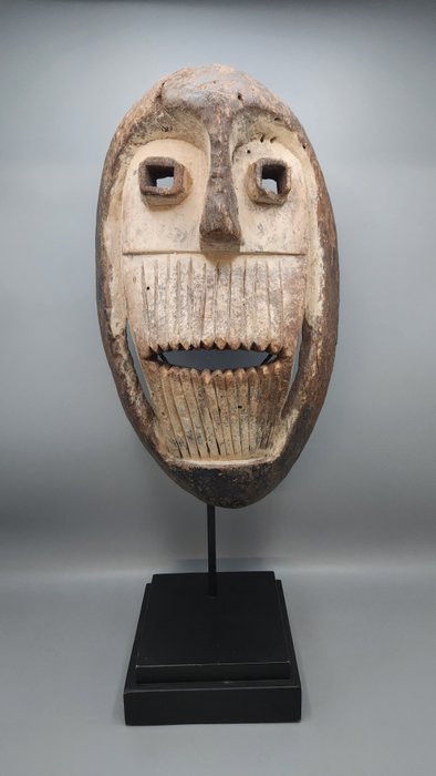 magnífica máscara - República Democrática del Congo  (Sin Precio de Reserva)