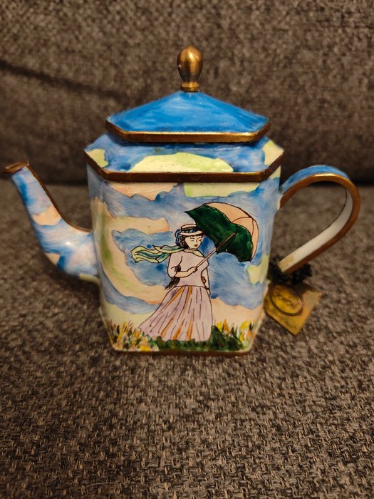 Claude Monet - Teekanne - Frau mit Schirm - Emaille, Kupfer