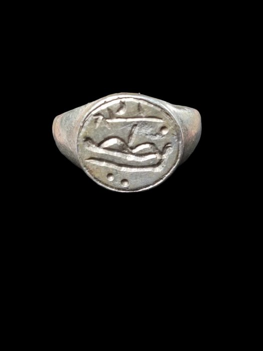 Μεσαιωνική Ασημί Δαχτυλίδι  (χωρίς τιμή ασφαλείας)