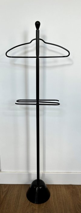 Achille Castiglioni - SERVONOTTE 36 - Dressboy - Basis aus Polypropylen und Struktur aus Stahl, Farbe Schwarz