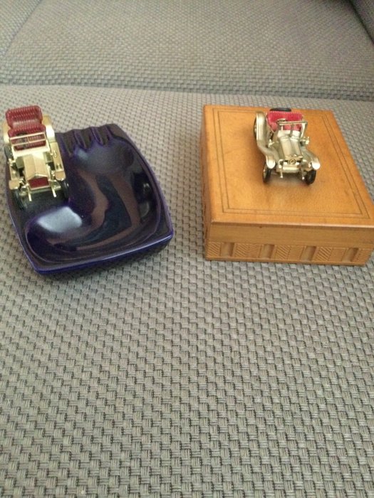 Matchbox 1:43 - 2 - Miniatura de carro - 2x Seltene Matchbox Souvenirs