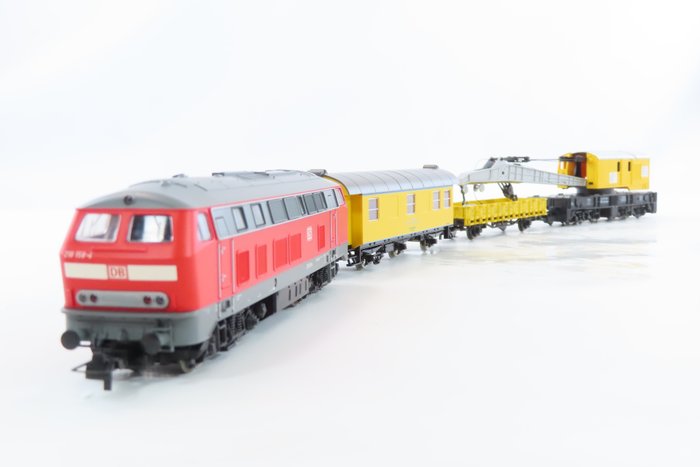 Roco H0 - Uit set  51230 - Conjunto de comboios (1) - BR 218 com caminhão guindaste e transporte de passageiros - DB