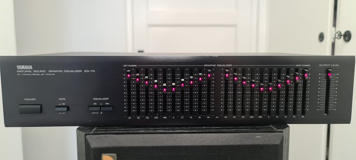 Yamaha - EQ-70 - 10 kaistaa Stereograafinen taajuuskorjain