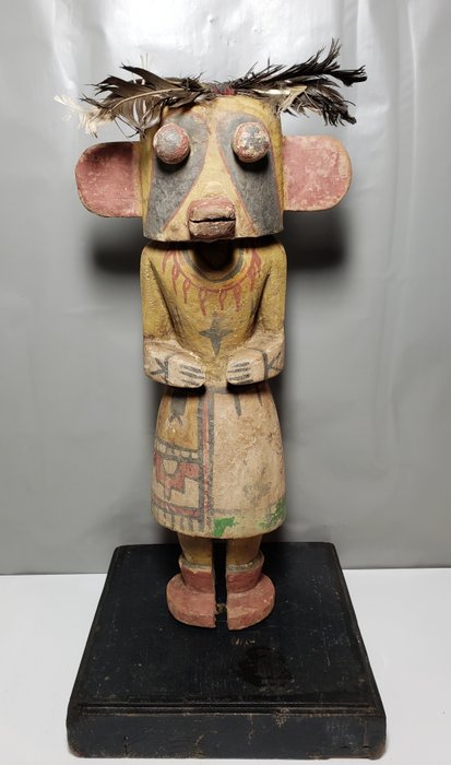 Muñeca en estilo Kachina / Hopi  (Sin Precio de Reserva)