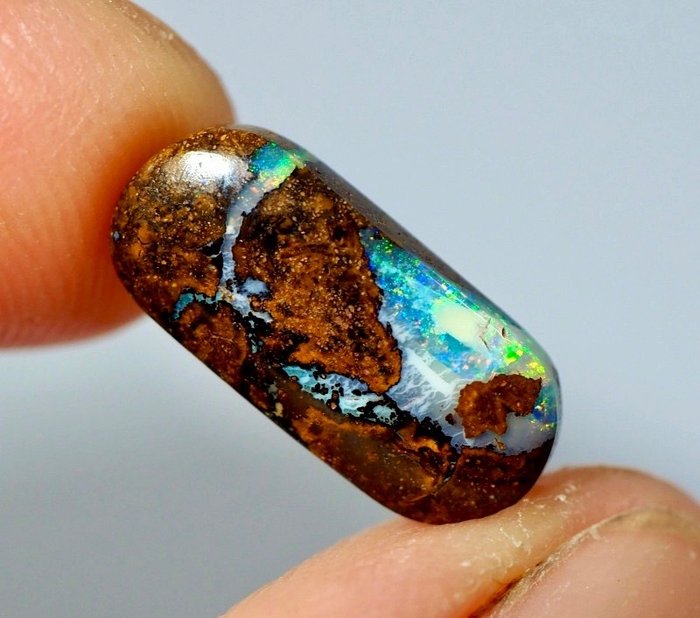 Opale masso di Koroit Cabochon - Altezza: 15 mm - Larghezza: 7 mm- 0.75 g - (1)