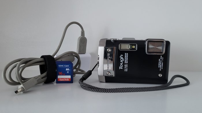 Olympus Tough TG-810 14 MP, dustproof, waterproof, shockproof and freezeproof Digitalt kamera
