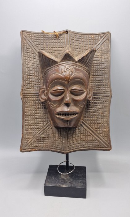 稀有且令人印象深刻的面具 - 普沃 - Chokwe - 安哥拉  (没有保留价)