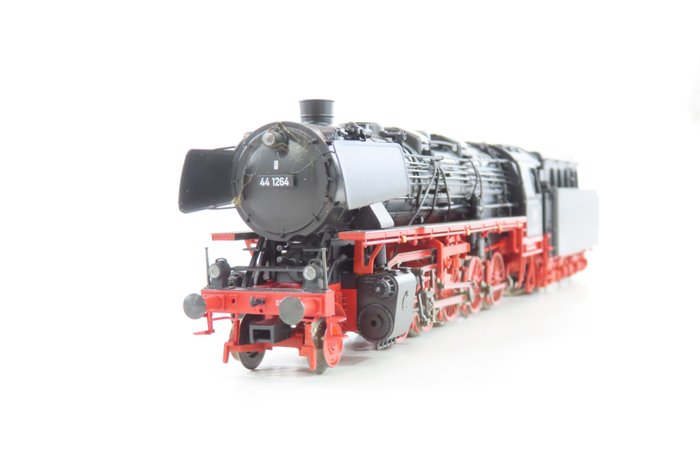 Märklin H0 - 39880 - Locomotivă cu abur pe cărbuni (1) - BR 44 cu ulei tender Sunet complet MFX - DB