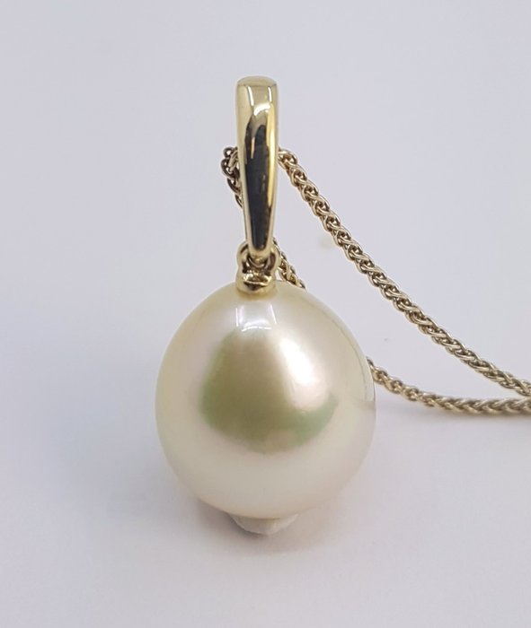 No Reserve Price - 12.6mm Soft Golden South Sea Pearl - Pendant - 14 kt. Yellow gold 