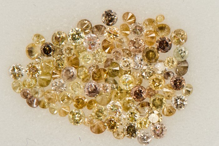 100 pcs Diamants - 0.91 ct - Rond - NO RESERVE PRICE - Light to Nat. Fancy Mix Yellow - Brown - I1, I2, SI1, SI2, I3
