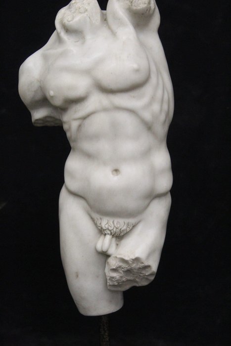 Sculpture, Torso Michelangiolesco - 68 cm - Marble