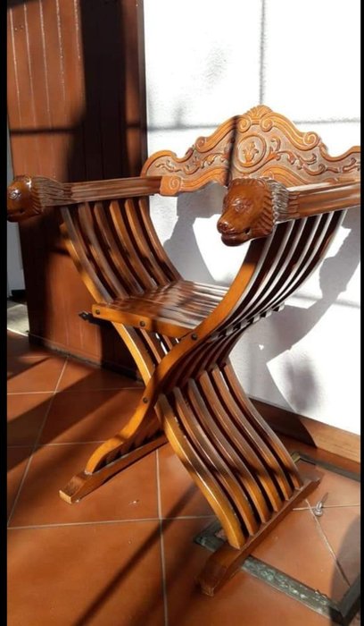椅子 (1) - 木头