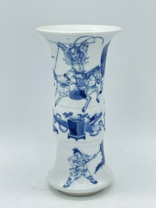 Vase - Porzellan - China - Qing Dynastie (1644-1911)  (Ohne Mindestpreis)