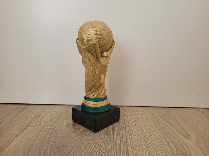 世界足球錦標賽 - FIFA 世界盃獎盃 