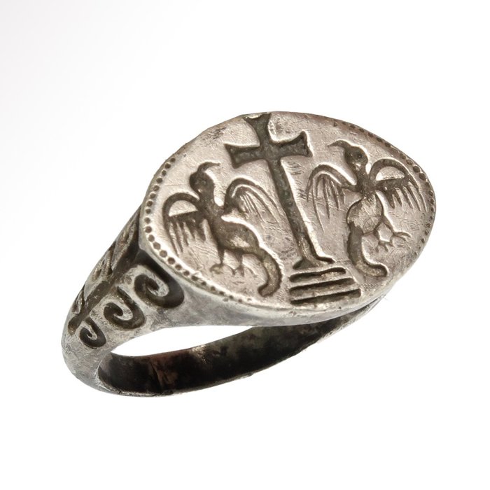 Bizánci Ezüst Gyűrű kereszttel és két sassal