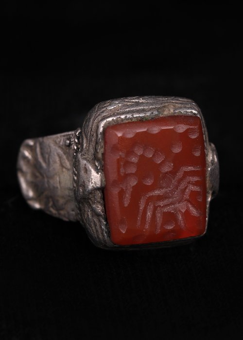 奧斯曼帝國 銀金屬 紅硬石凹雕蝎子戒指  (沒有保留價)