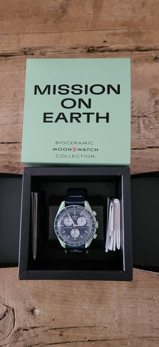 Swatch - MoonSwatch - Mission on Earth - 没有保留价 - 中性 - 2023年