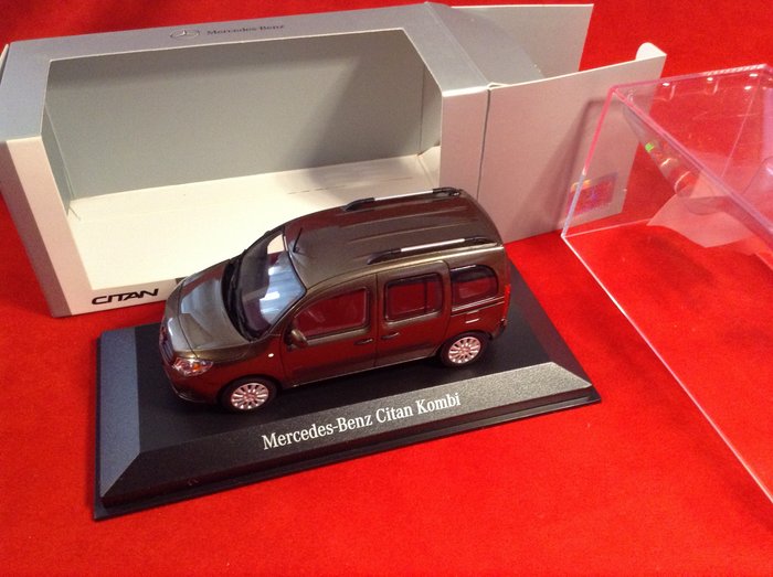 Minichamps 1:43 - 模型汽车 - Mercedes Benz Promotional Modelcar - MB Dealership Box - 参考号#B6 600 4124 梅赛德斯奔驰 Citan Crewbus 2012