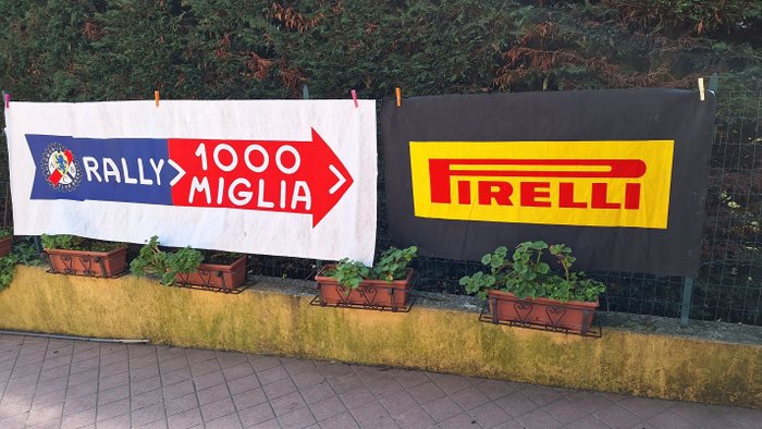 Striscioni - Pirelli - Striscione Pirelli e Mille Miglia - 2000