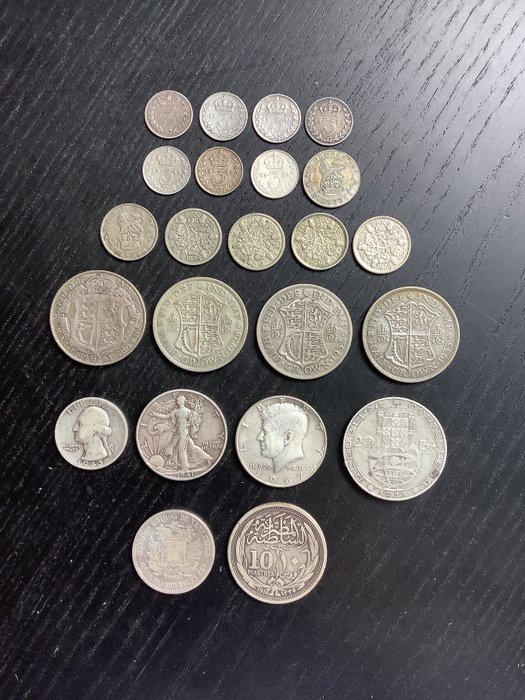 世界. Collection of coins from different countries  (没有保留价)