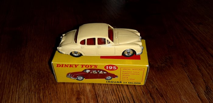 Dinky Toys 1:43 - Machetă mașină - ref. 195 JAGUAR 3,4 Saloon Made in England, 100% d'origine.