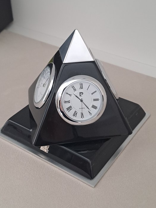 Reloj de sobremesa - Pierre Cardin - Moderno - madera lacada en negro - 2010-2020