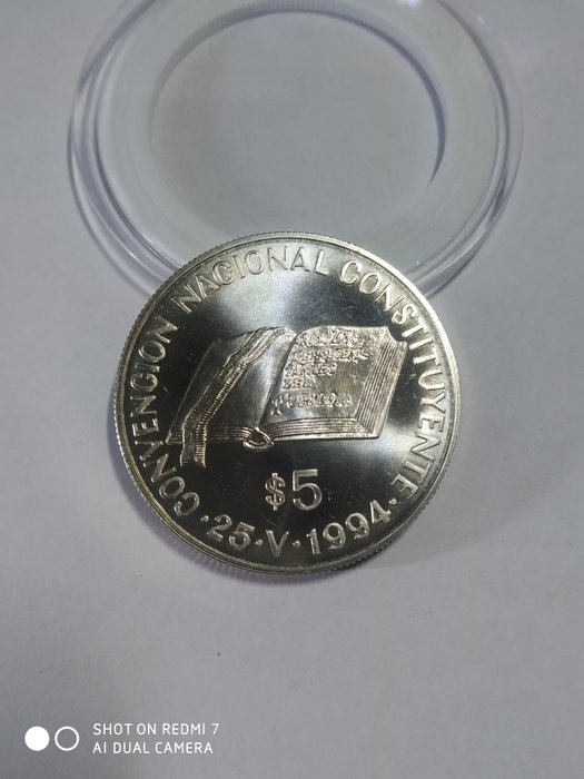 Argentiina. 5 Pesos 1994  (Ei pohjahintaa)