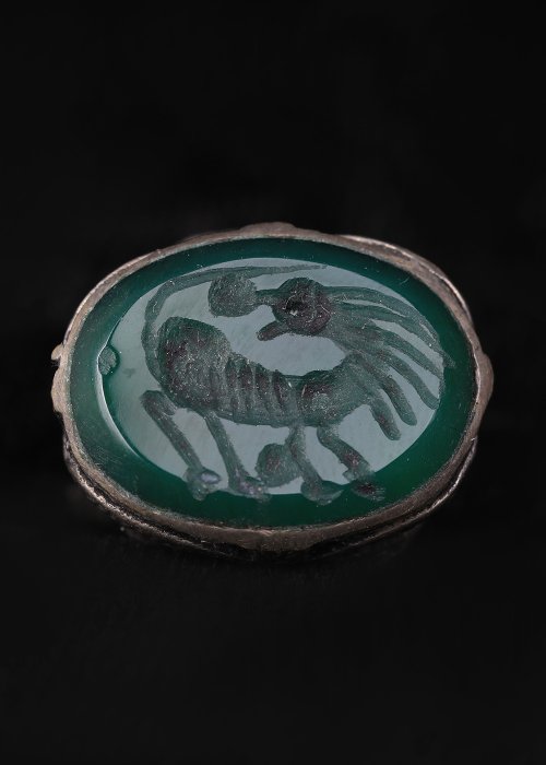 Imperiul Otoman Argintiu-metal Inel cu intaglio verde din piatră tare cu un leu  (Fără preț de rezervă)