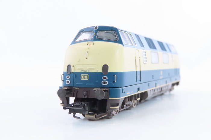 Märklin H0 - 37807 - Locomotive diesel (1) - V 200 "Son complet" MFX - DB