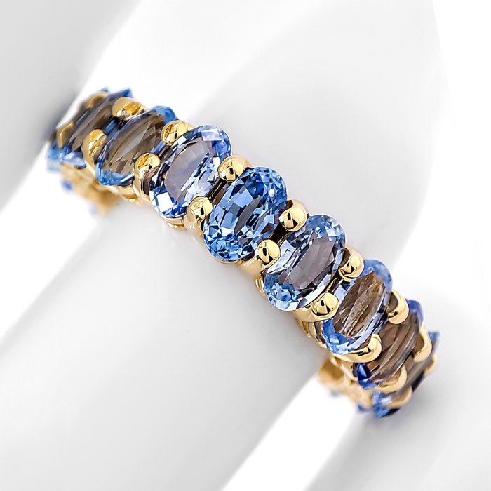 Zonder Minimumprijs - 6.03 Carat Natural Blue Sapphire Eternity - Ring - 14 karaat Geel goud 