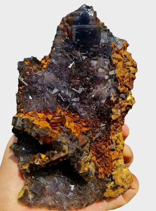 Beautiful Dark Gary Flourite cubic Crystal cluster - Height: 16 cm - Width: 12 cm- 790 g - (1)