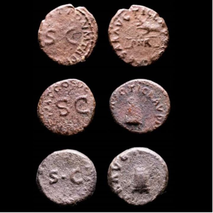 Romeinse Rijk. Lot comprising eight (3) Imperial coins. Quadrans Claudius I. Modius & Scales  (Zonder Minimumprijs)