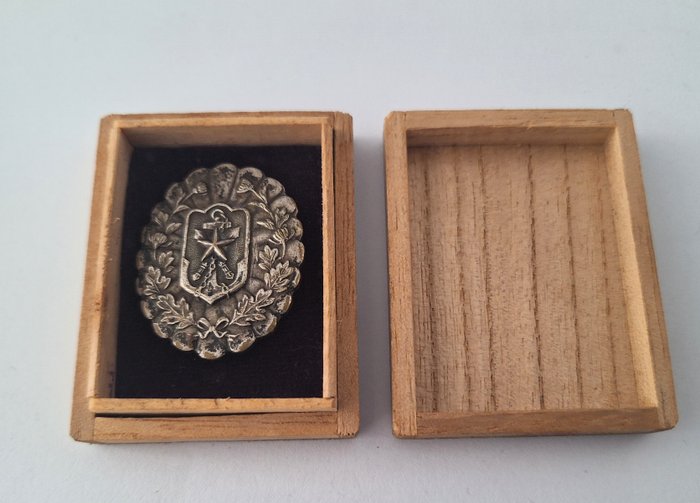 Japan - Medaille - Japanese Army officer's badge