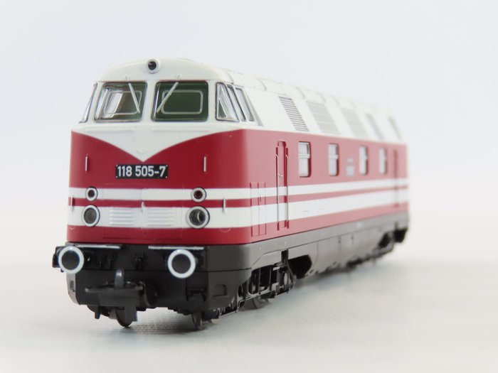 Piko H0 - 59561 - Πετρελαιοκίνητη μηχανή τρένου (1) - BR 118 - DR (DDR)