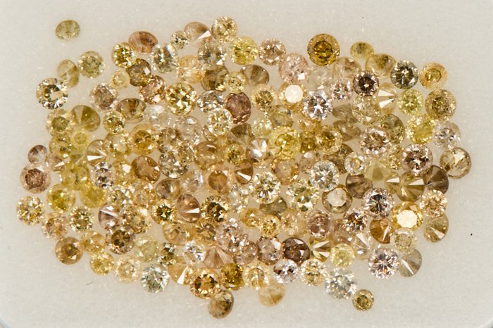 159 pcs 鑽石 - 1.44 ct - 圓形的 - NO RESERVE PRICE - Light to Fancy Mix Yellow-Brown - I1, I2, SI1, SI2, I3