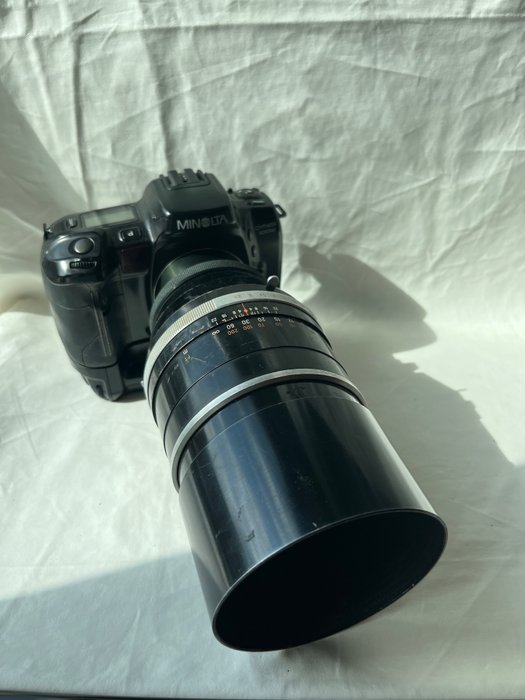 Minolta, jena Dynax 700 SI + 180 mm 2.8 lens. Reflekskamera med enkelt linse (SLR)