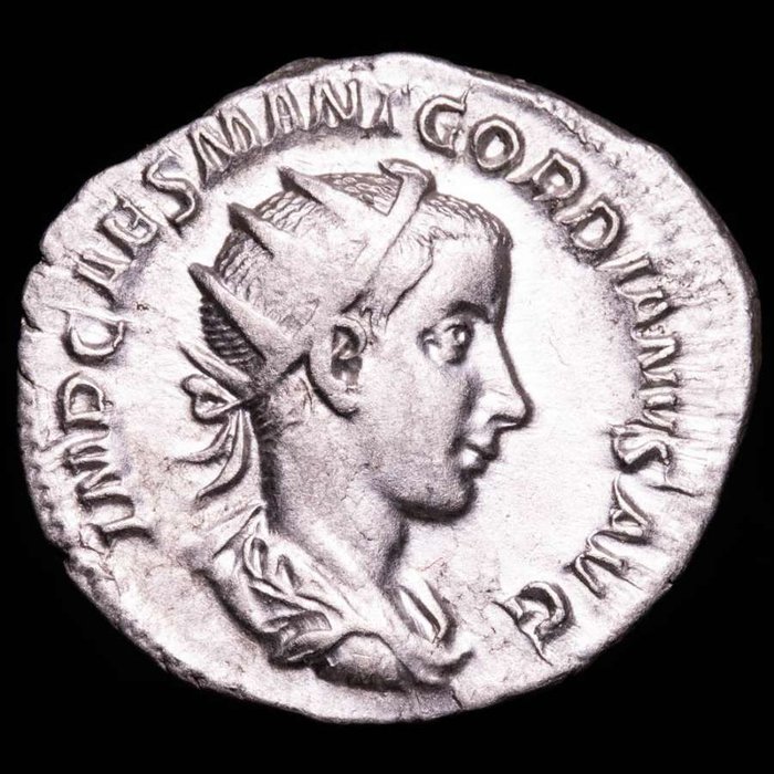 罗马帝国. 戈尔迪安三世（公元238-244）. Antoninianus Minted in Rome in 239 A.D. ROMAE AETERNAE, Roma seated left on shield, holding Victory and spear.  (没有保留价)